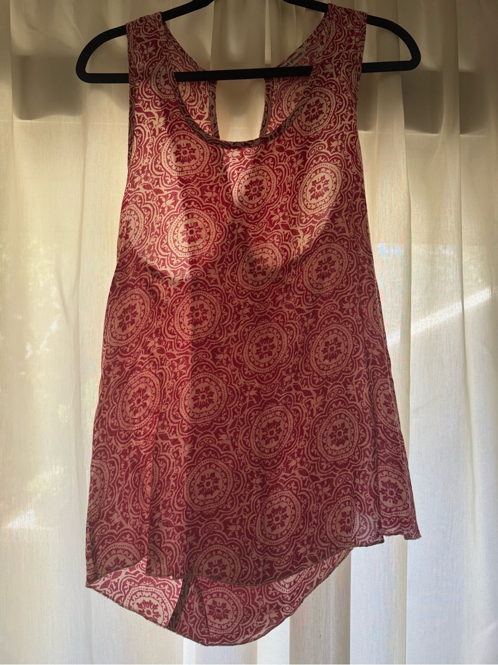Women's Red Patterned Sleeveless blouse - Lightweight- open back